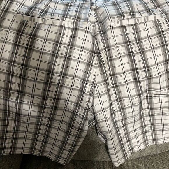 Haggar Golf Shorts  - Picture 3 of 4